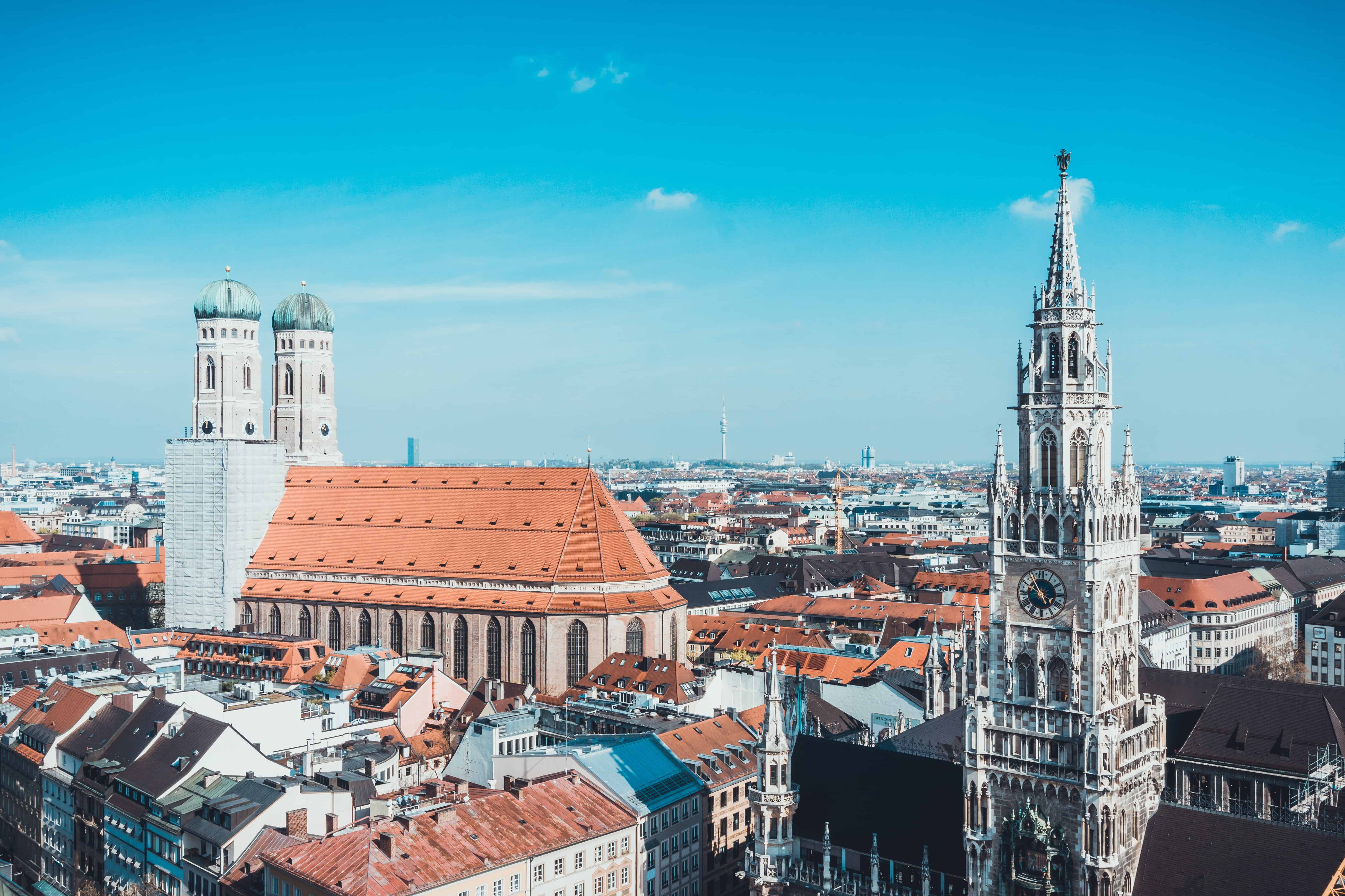 City of Munich with New City Hall and Frauenkirche Private Equity Magazin