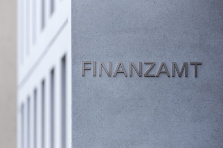 Zinsswap – Das Urteil des FG Berlin-Brandenburg tritt der bestehenden weiten Auslegung der Finanzverwaltung entgegen.