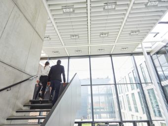 Sind Gesellschafter gleichzeitig Manager eines Unternehmens ist die steuerliche Behandlung ihrer Beteiligungen oft schwierig.